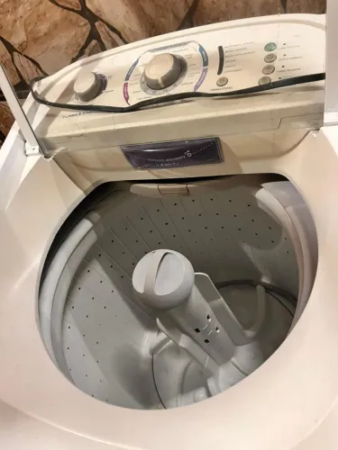 MAQUINA DE LAVAR 15 LITROS FUNCIONANDO PERFEITAMENTE !