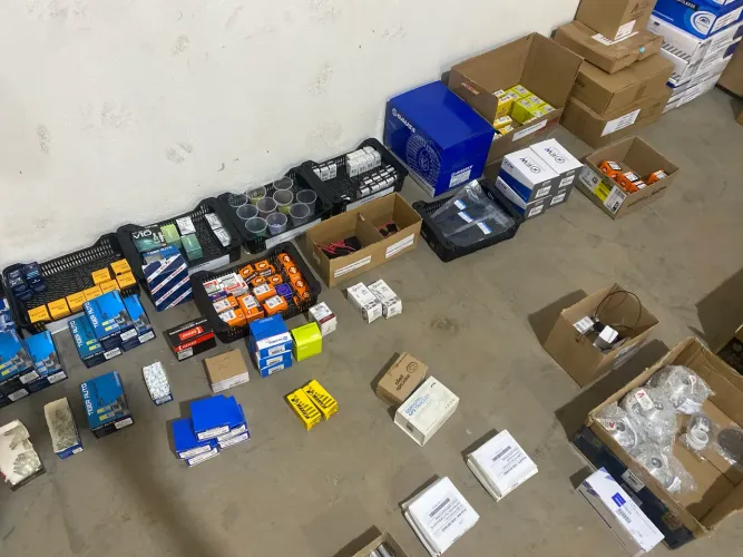 Vendo peças elétricas para carro