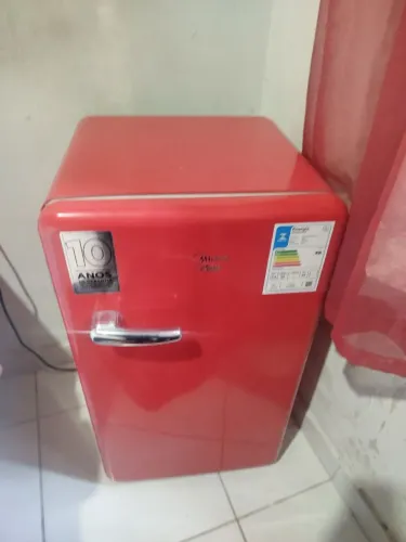 Frigobar Midea Retrô