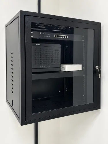 RACK DE PAREDE PARA REDE