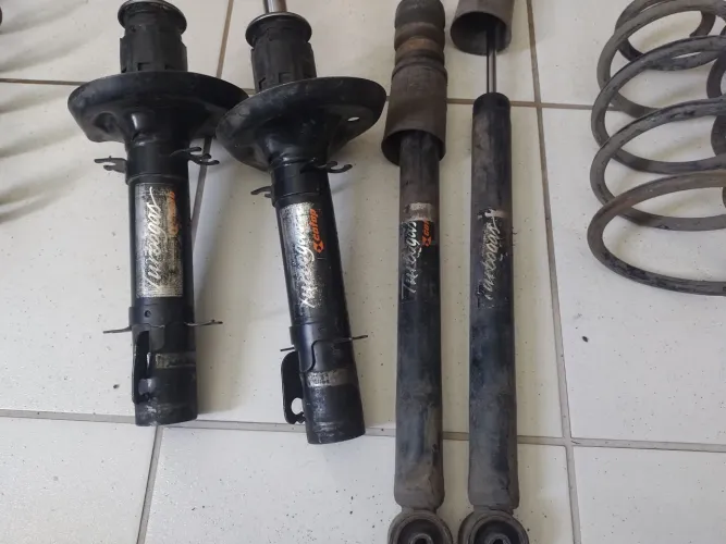 Suspensão original do golf mk4 