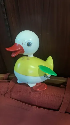 brinquedo vintage Patinho Gozado da Estrela