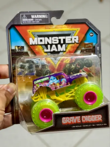 Carrinho MONSTER JAM