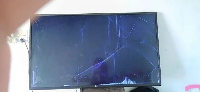 Tv para conserto ou retirada de Peças 42 polegadas