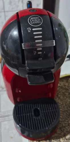 Cafeteira Nescafé Dolce Gusto Mini Me Vermelha E Preta 127v