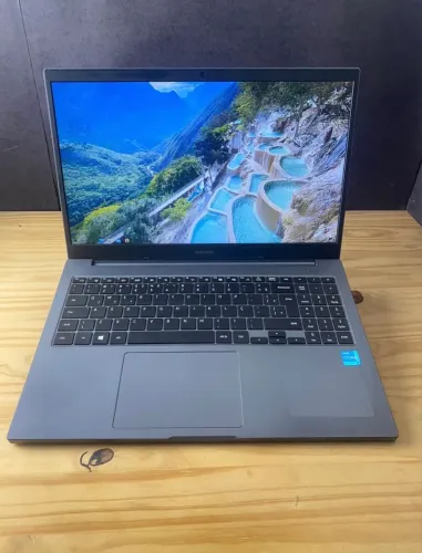 NOTEBOOK SAMSUNG i3 12GB DE RAM  