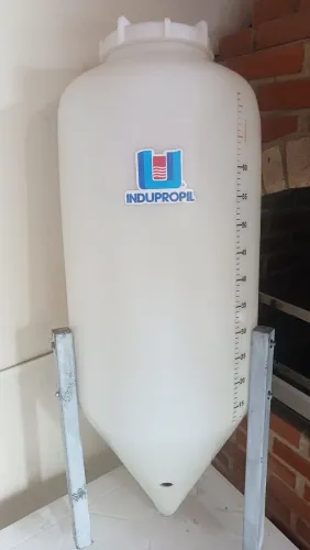 Fermentador cônico 60 litros para cerveja artesanal.