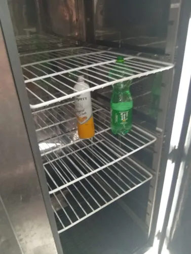 Geladeira 2 porta pra comércio