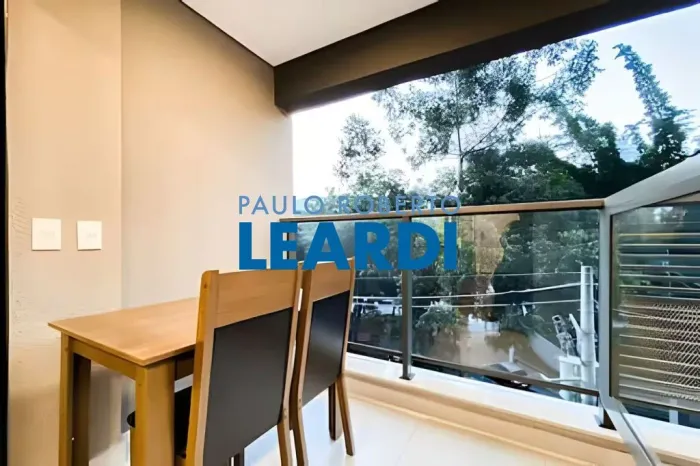 APARTAMENTO - PINHEIROS - SP
