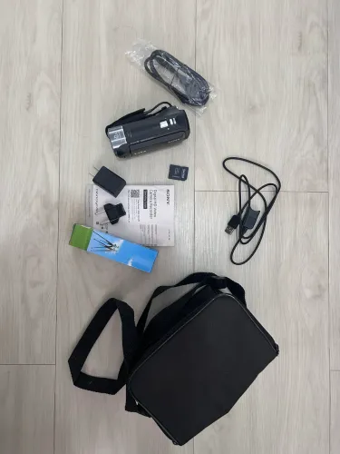 Filmadora Sony Handycam Full HD Zoom 60x com Bolsa e Acessórios