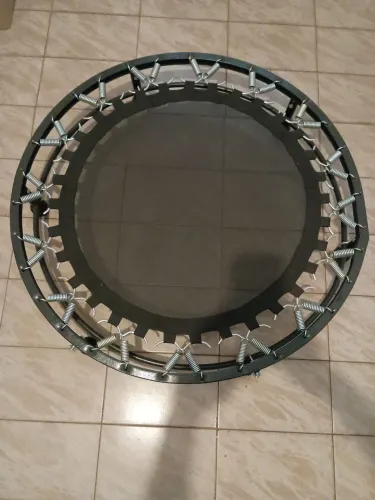 Trampolim (mini jump) usado pouquíssimas vezes