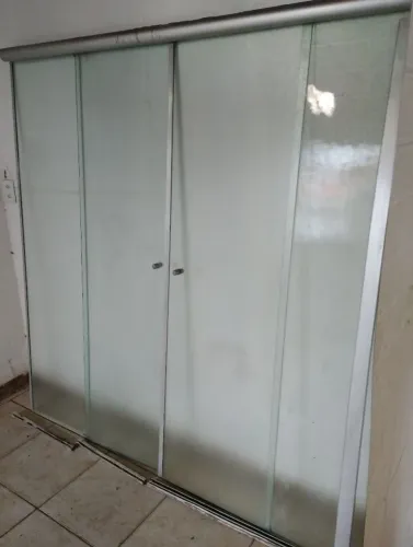 Vendo box para banheiro