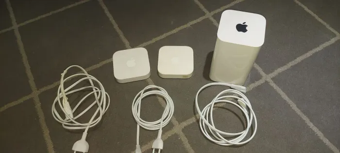 Airport apple