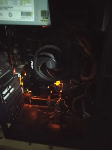 Pc Gamer Ryzen 5 2400g COMPLETO Roda Free Fire , Gta 5 RP , Minecraft , LoL , Vender Logo