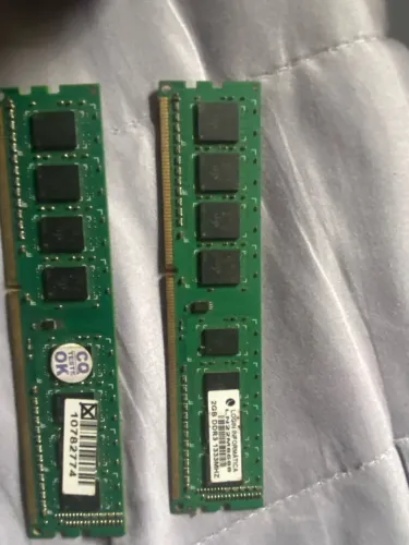 Memória RAM DDR3 2GB 1333MHz, kit com 2 pentes (4GB)