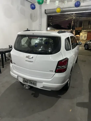 Chevrolet Spin LTZ 1.8 8V Econo.flex 5P Aut. 2013