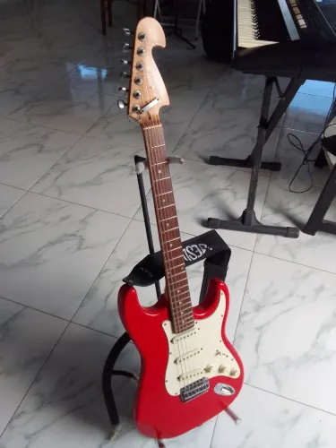 Guitarra Tagima