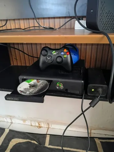 Xbox 360 controle original + 75 jogos