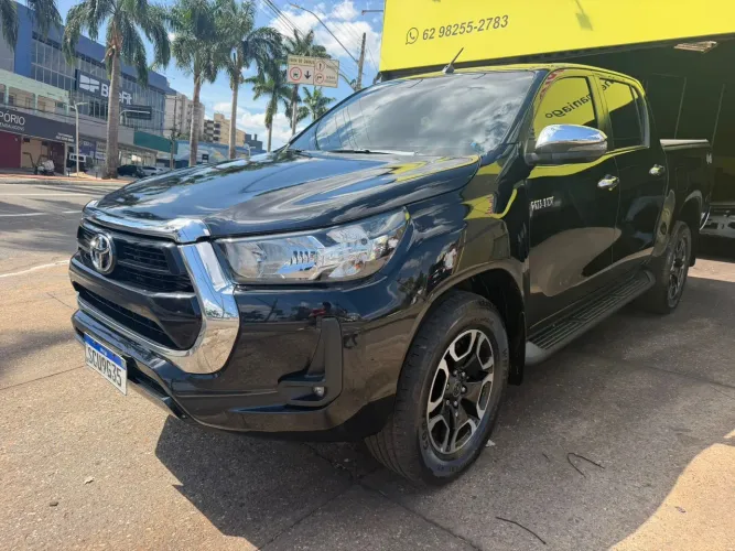 Toyota Hilux CD SRV 4X4 2.8 TDI Diesel Aut. 2024