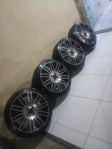 Rodas aro 17 furação 4 por 100