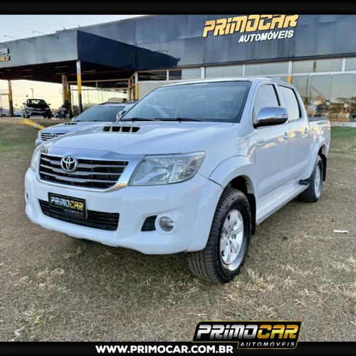 Toyota Hilux CD SRV D4-d 4X4 3.0 TDI Diesel AUT 2013