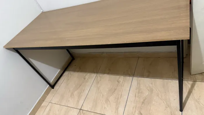 MESA + 2 CADEIRAS