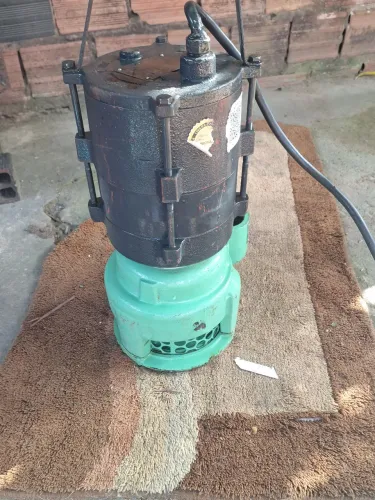 BOMBA SUBMERSIVEL TRIFÁSICA 1 CV