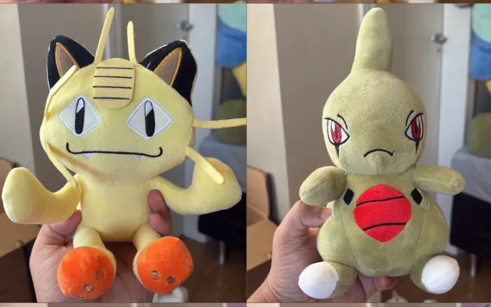 Pokémon Pelúcia Meowth e Larvitar