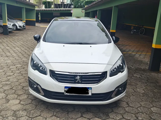 Peugeot 308 Roland Garros 1.6 TB Flex 16V 5P AUT 2018