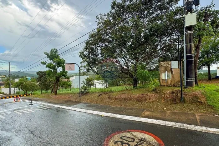 Lote regularizado - Jardim Botânico - Condomínio Belvedere Green - Fundos para reserva e v