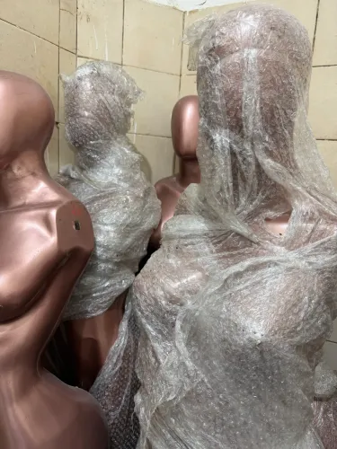 Maniquim de fibra