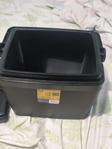 Vende-se Caixa térmica de 12 litros