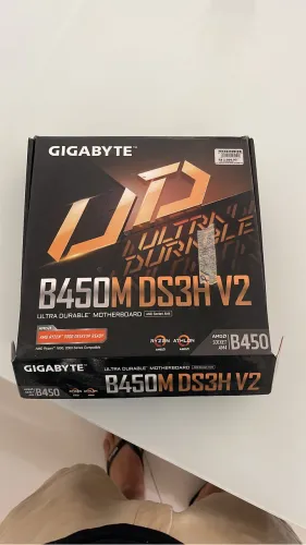 Placa mãe Gigabyte B450M