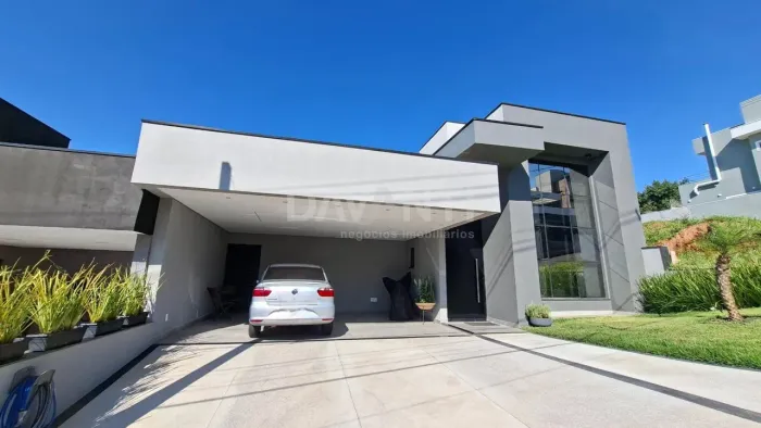 Casa à venda no Condomínio Vivenda das Pitangueiras em Valinhos na Davanti Imóveis.