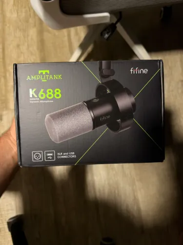 Microfone Fifine K688 NOVO BRANCO + Brinde