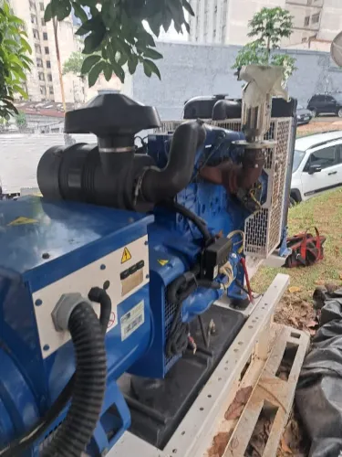 Gerador FG WILSON 50/55 kVA (50kVA/55kVA) 2001