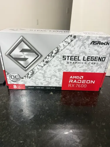 Rx 7600 nova lacrada triple fan 