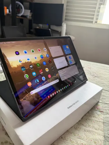 Tablet Samsung S10 FE+
