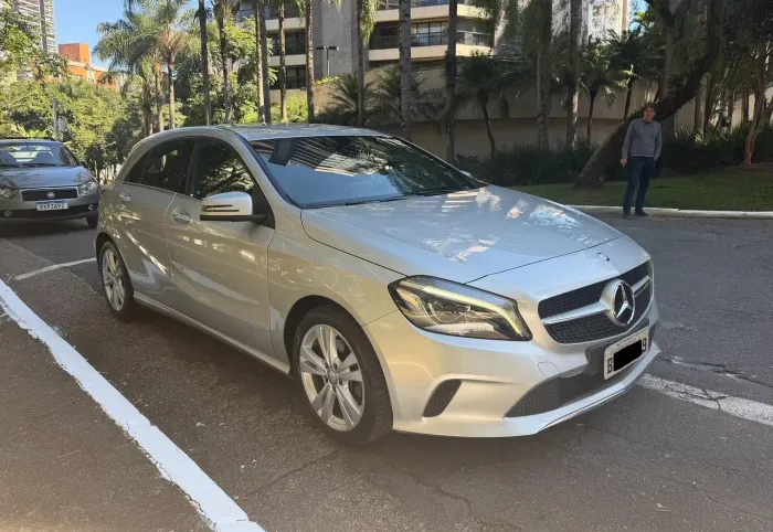 Mercedes-Benz Classe A 200 1.6 TB/flex Aut. 2016