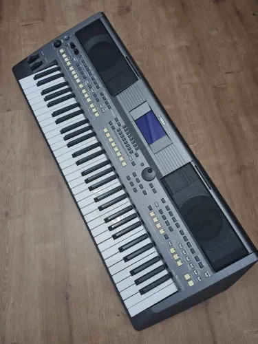 Yamaha s670 