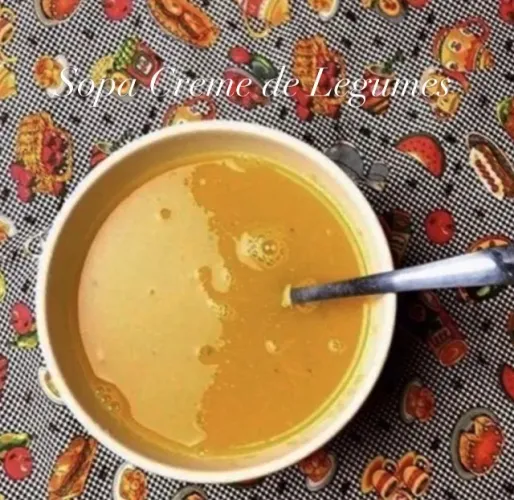 Cozinheira, com pratica, CLT, 2a a 6a feira, 7:30-16:00. VT + alimentação.