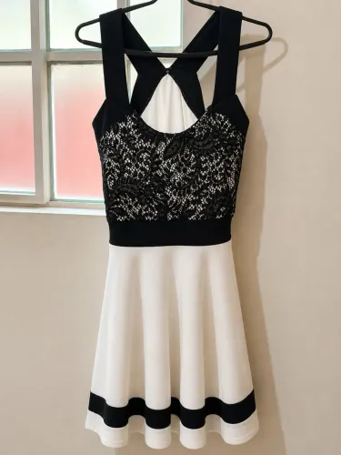 Vestido social preto e branco