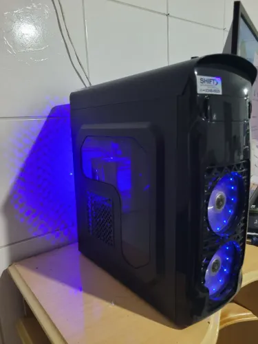 PC Gamer / Workstation Xeon + RX 580