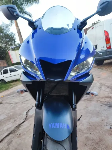 Yamaha r3