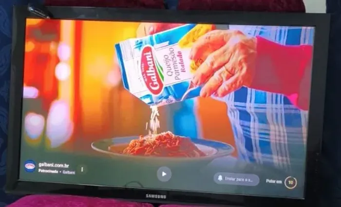 Tv Samsung plasma 42 polegadas ( pequena linha fina )