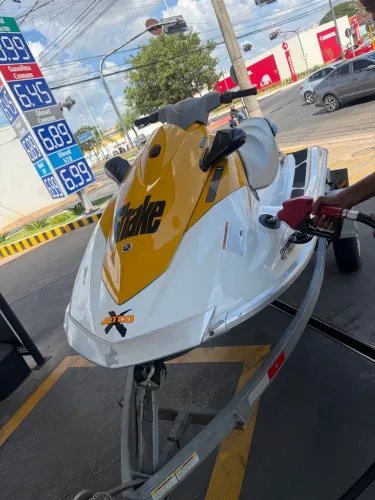 Jet ski Vx 700s 3 lugar  145 horas de uso 