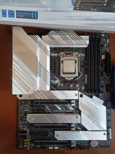 Strix z590a i7 10700