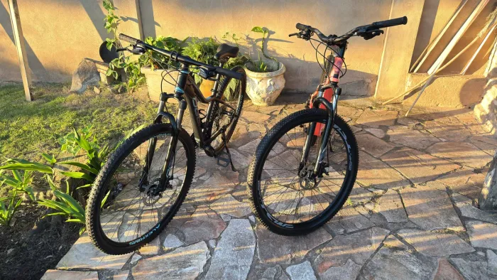 2 Bicicletas Aro 29 - Oggi Float Sport + TSW | Excelente estado