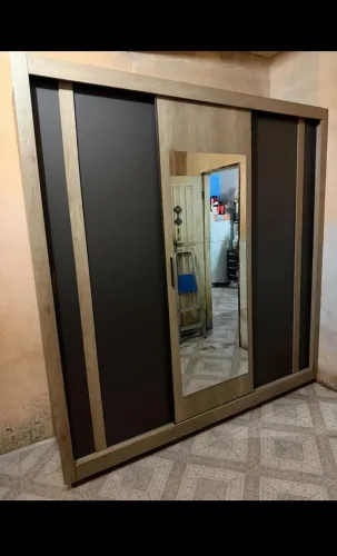 Guarda roupa de casal ?