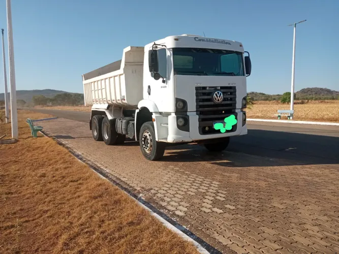 Caminhão caçamba vw 31320 traçado
